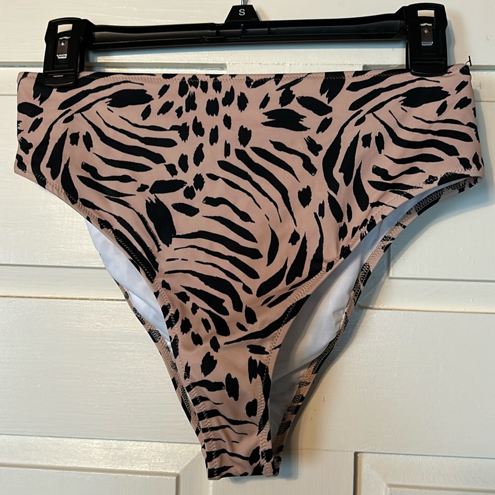 New without tags, shade & shore bikini bottom size small